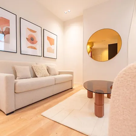 Lovely Flat In The Marais Paris